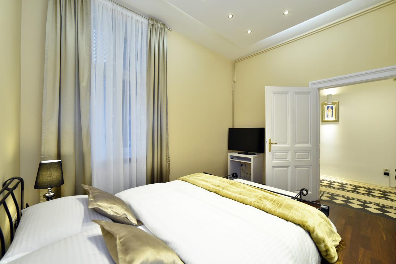 Luxury Residence Center Apartment 자그레브 외부 사진